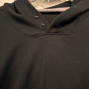 Men’s Lululemon black textured hoodie
